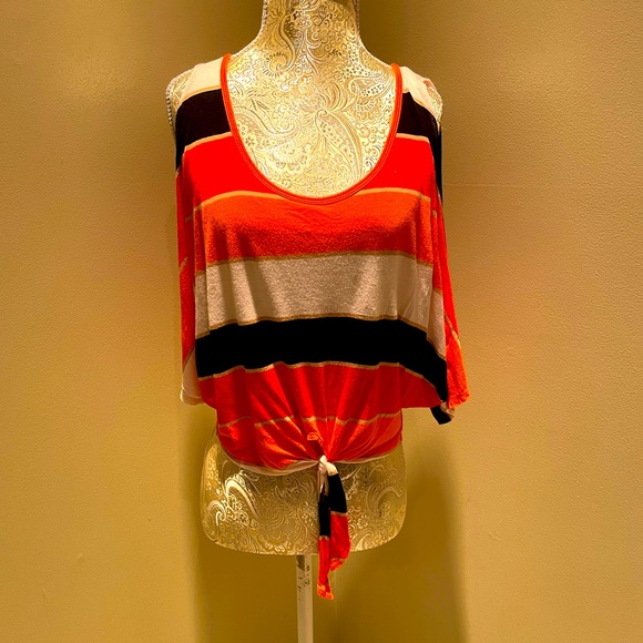 BEBE WOMENS STRIPED COLD SHOULDER TOP SIZE SMALL CORAL BLACK WHITE TEE - Picture 1 of 11